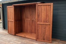 Gartenschrank Montevideo 145 x 65 x 173 / 185 cm, ge&ouml;ltes Hartholz